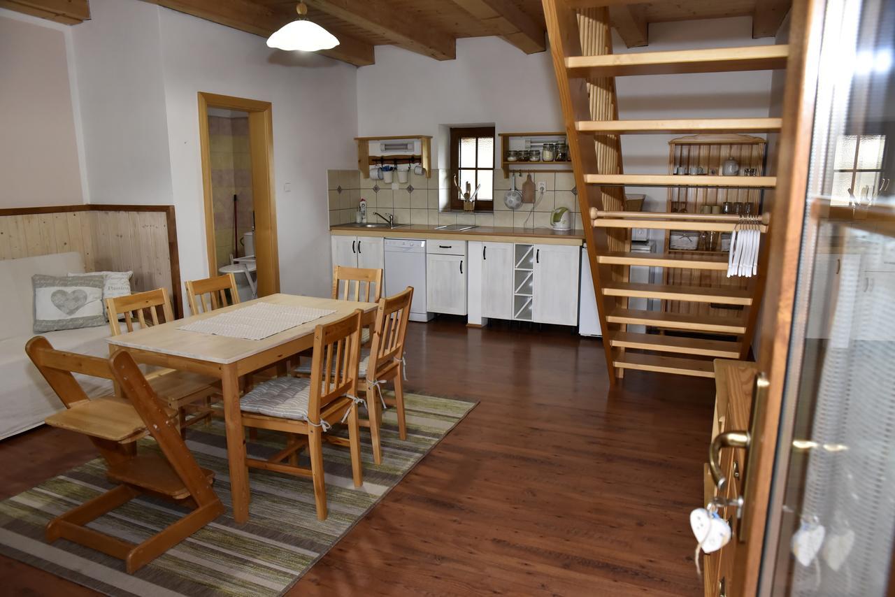 Selsky Dvur Apartment Kajov Bagian luar foto